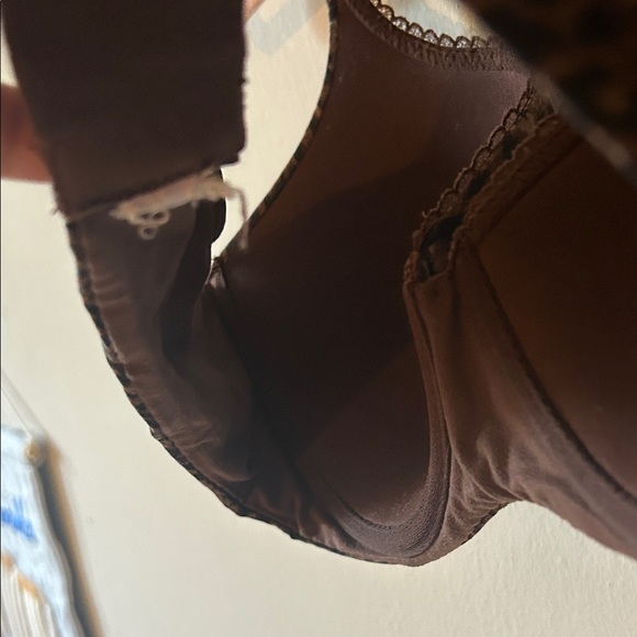 Victoria's Secret Brown Leopard Print Bra 36D EUC - Picture 4 of 4